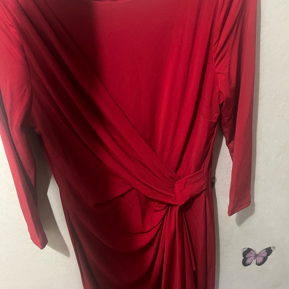 Carmen Marc Valvo Vibrant Red Long Sleeve Dress